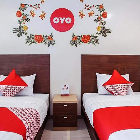 Super Oyo Capital O 134 Lg Residence Сурабая Екстер'єр фото
