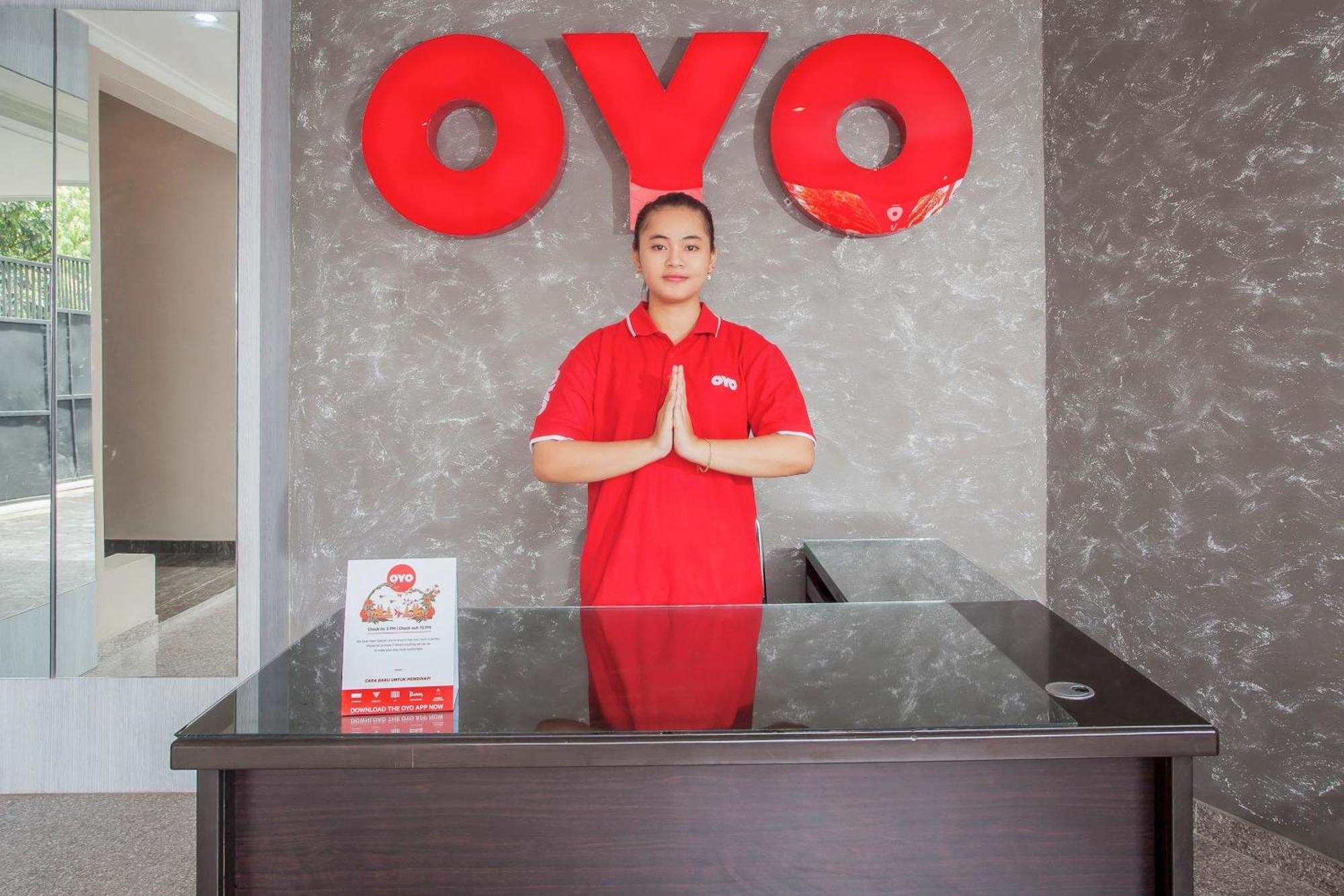 Super Oyo Capital O 134 Lg Residence Сурабая Екстер'єр фото